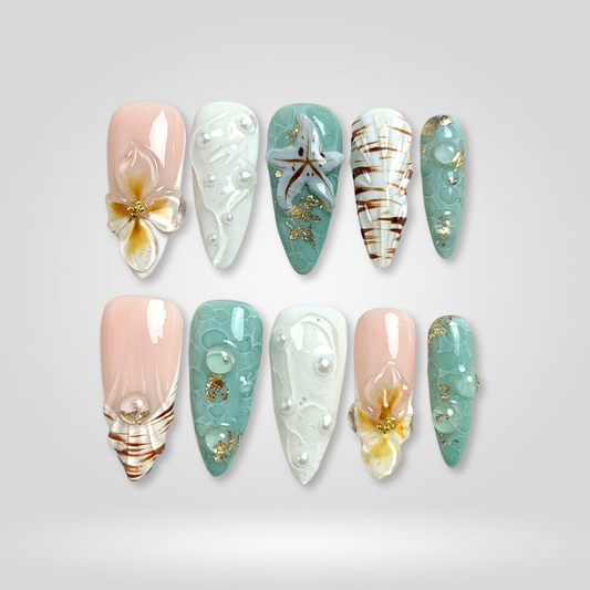 Summer press-on nail ideas — Ocean Glow design from the NailHandy Endless Summer collection
