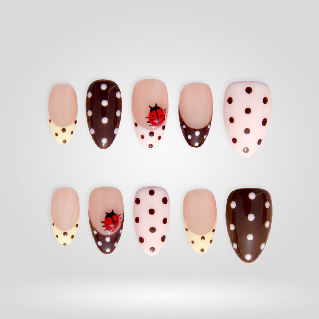 Cocoa Lady press-on nails