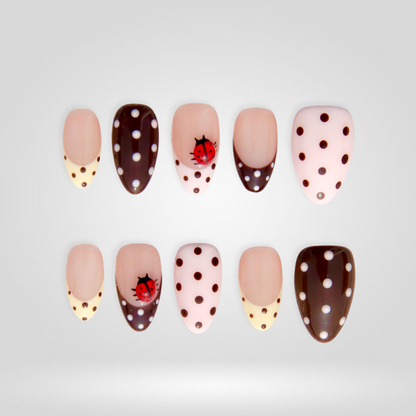 Cocoa Lady press-on nails