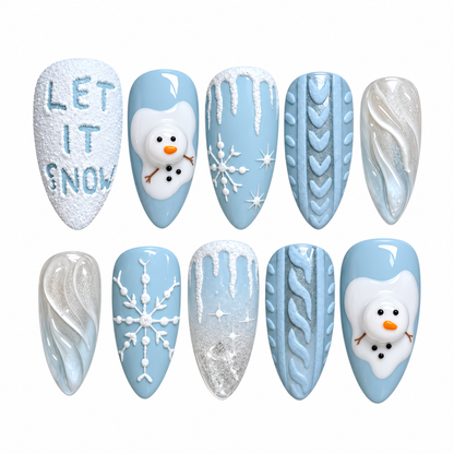 Snowday Sweater Press-On Nails in Icy Blue