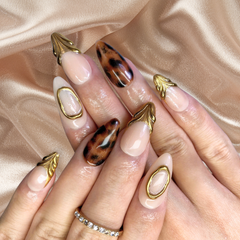 Gold Kiss