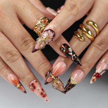 Petal Rush press-on nails with delicate floral design