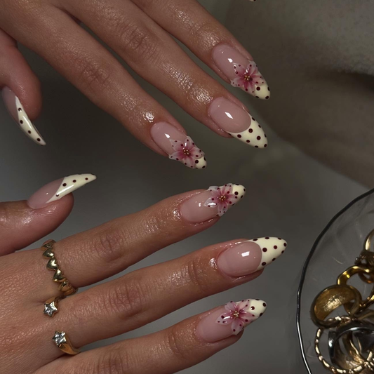 Cocoa Blooming press-on nails