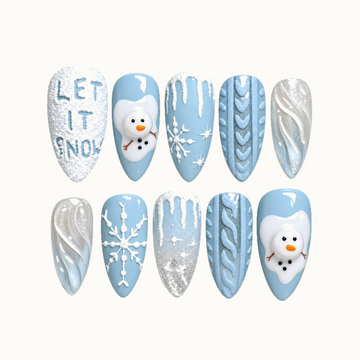 Snowday Sweater Press-On Nails in Icy Blue